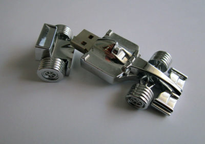 Macchina USB in metallo 1