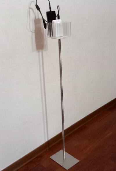 Piantana con supporto